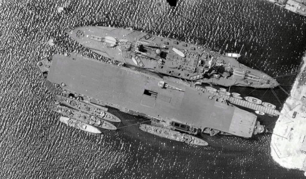 1024x599] Aerial view of the French aircraft carrier Béarn and battleship  Lorraine at Toulon, after WWII : r/WarshipPorn